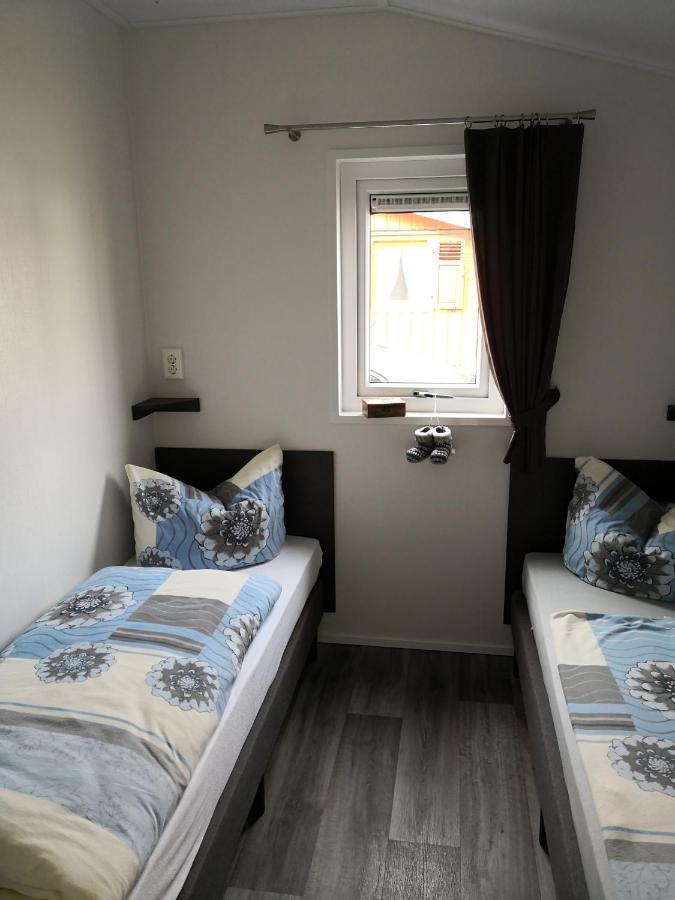 Ferienhaus Malefi 1 Am Guelser Moselbogen โคเบลนซ์ ภายนอก รูปภาพ
